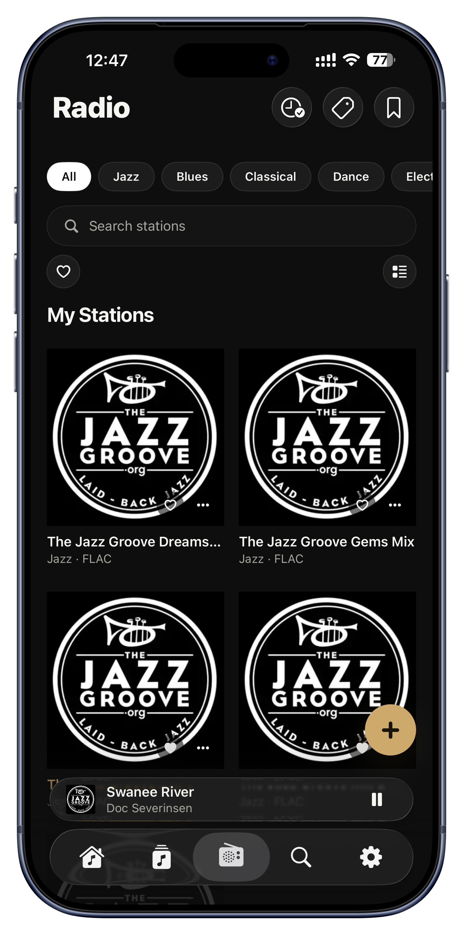 Serento iPhone radio screen: presets and custom stations